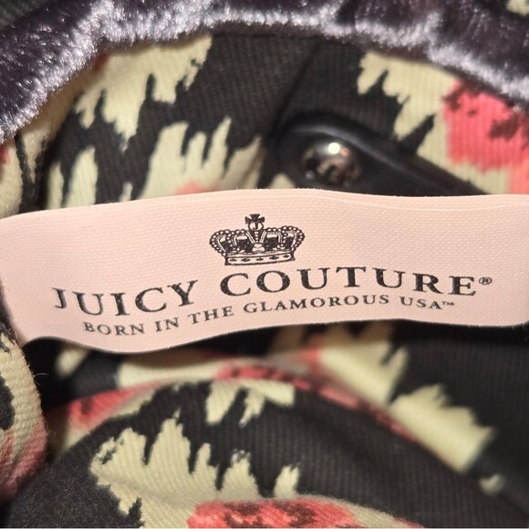 Juicy Couture Purplish Gray Quilted Velvet Bow Front Zippered Wristlet 8"X4"X1" - Picture 10 of 11